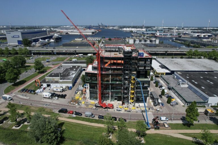 Makerstoren - Hoogste punt bereikt.