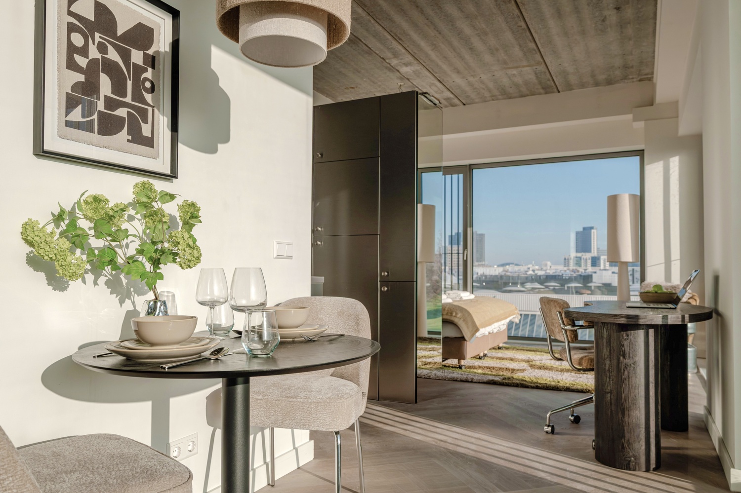 Executive hoekappartement voor kort verblijf – Panoramisch uitzicht over de stad