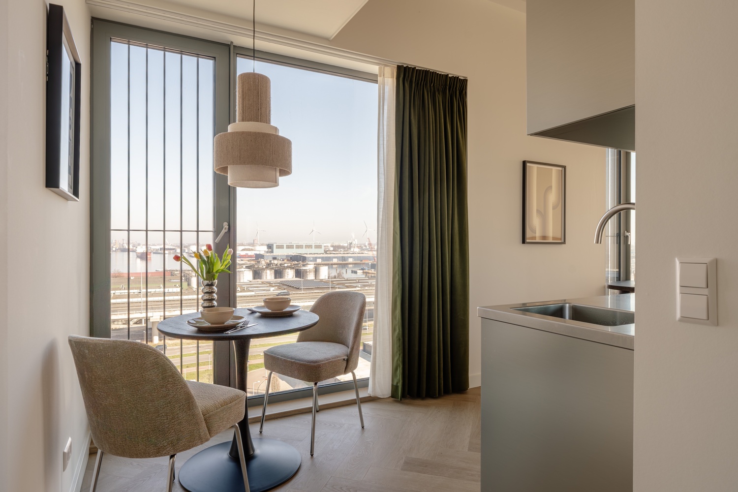Executive appartement voor kort verblijf – Panoramisch zicht op de haven